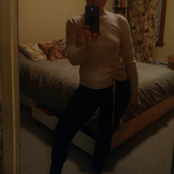 Cream Sweater Mendocino - Picture 2 of 2